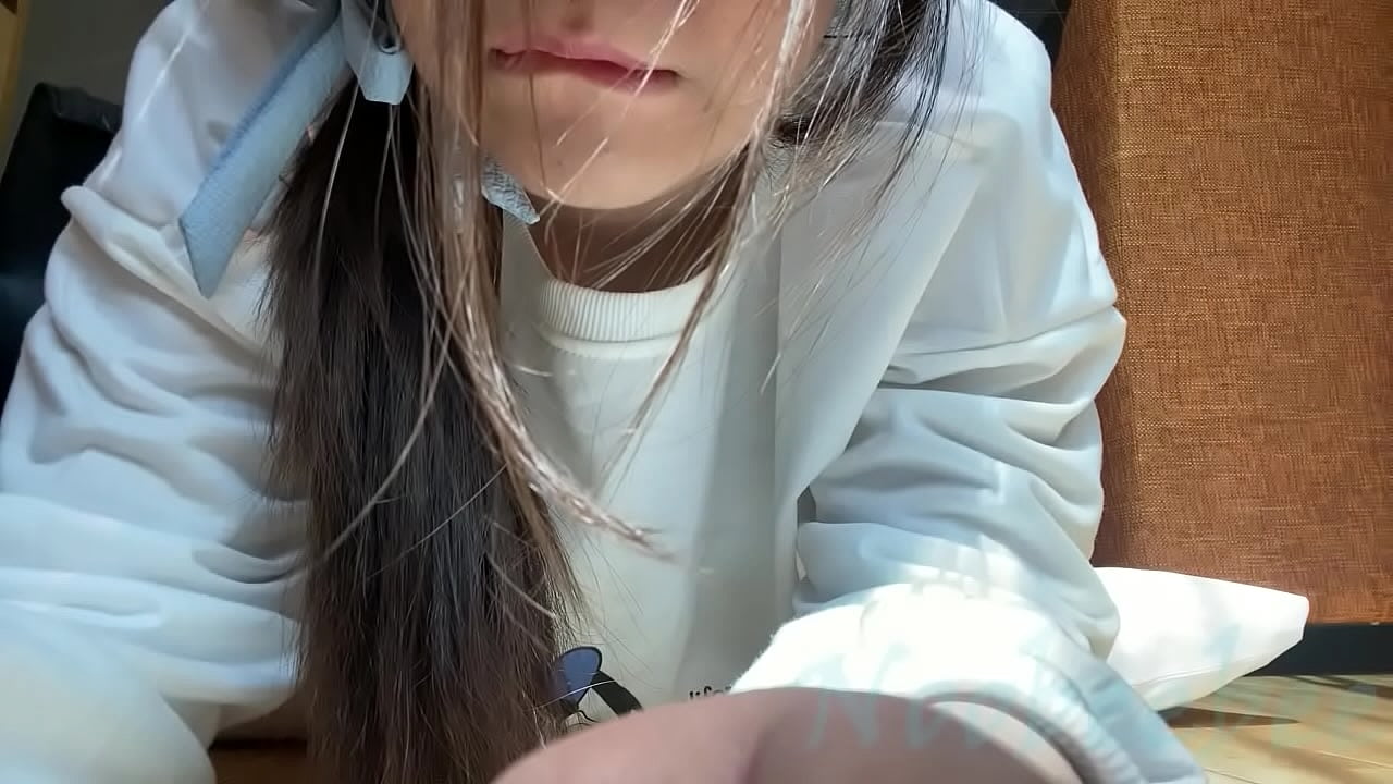 Vịt con và sugar daddy lần đầu phang nhau